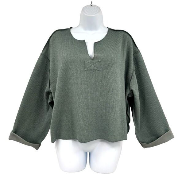 Urban Outfitters Sage Green Reversed Seam Ribbed 3/4 Sleeve Crop Top Size Sm - Picture 2 of 12